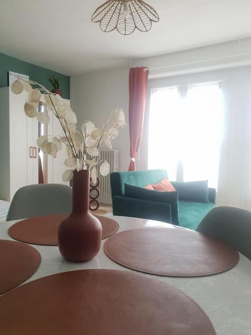 Le Cosy Du Faux Bourg Lägenhet Châlons-en-Champagne Exteriör bild